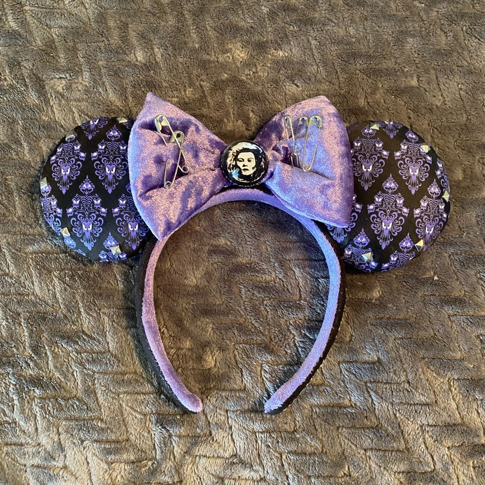 Disney Parks Haunted Mansion themed mouse ears.